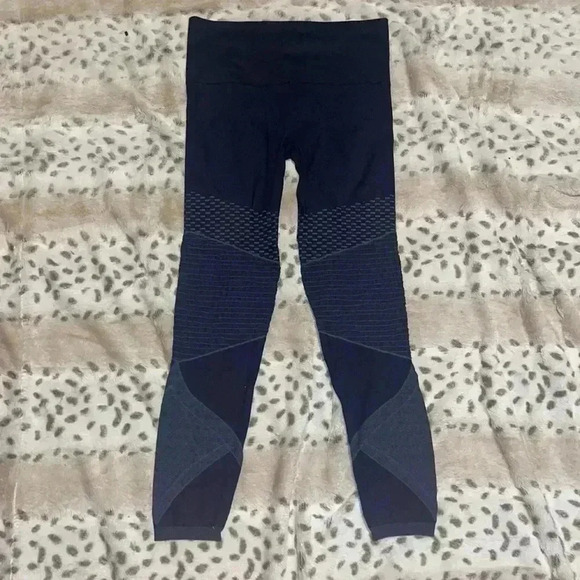 Spanx Leggings - Picture 2 of 3